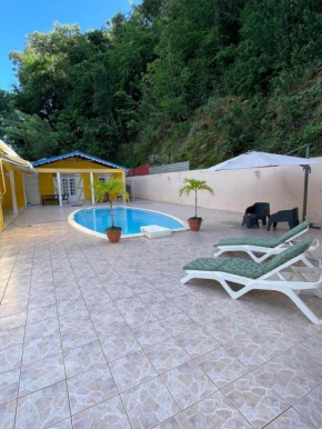 Studio Cosy avec espace piscine à la villa Boucard